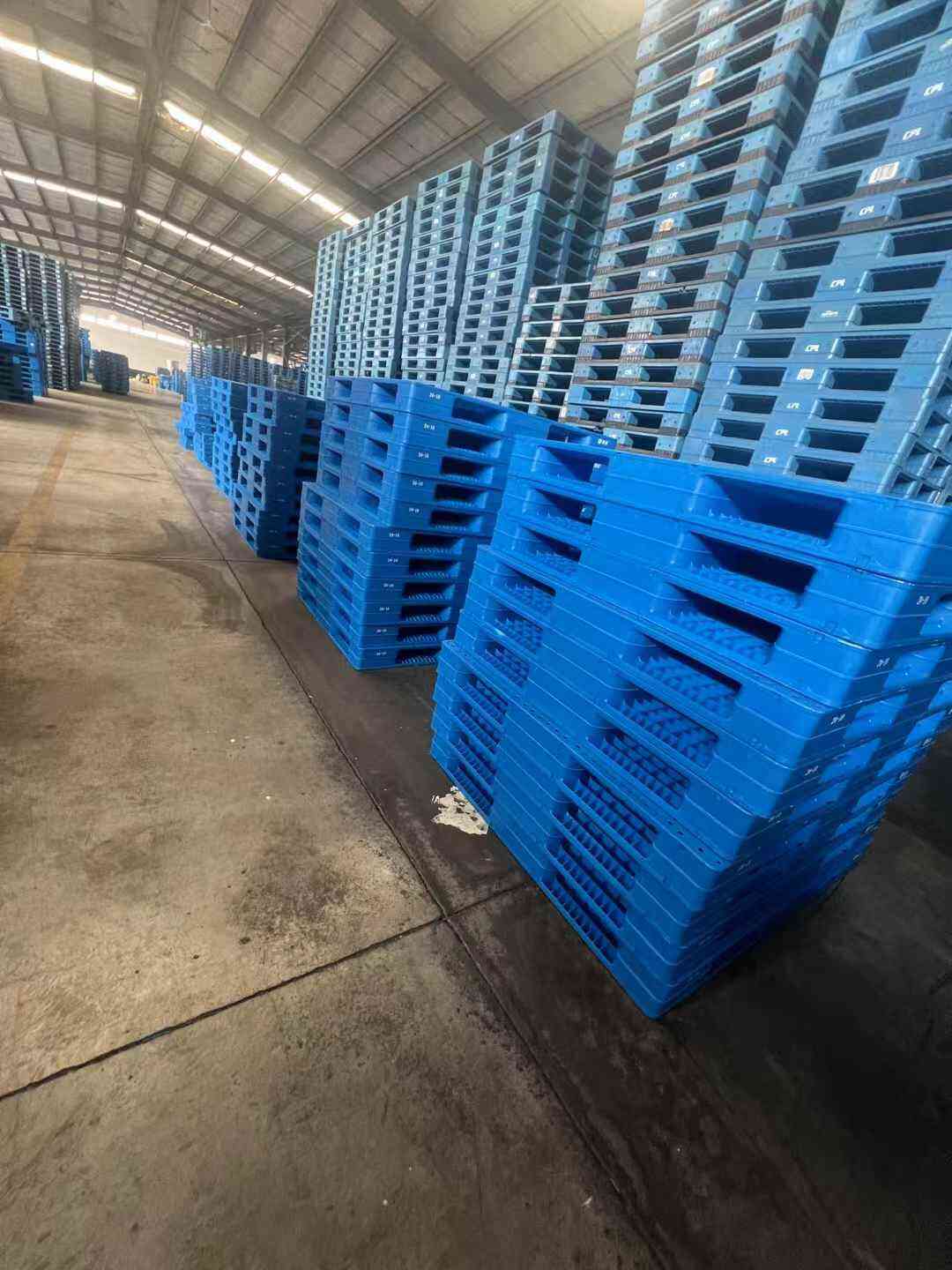 Second Hand Pallets Buy used plastic plate for sale 1100*1100mm 1200*1000mm 1200*1100mm
