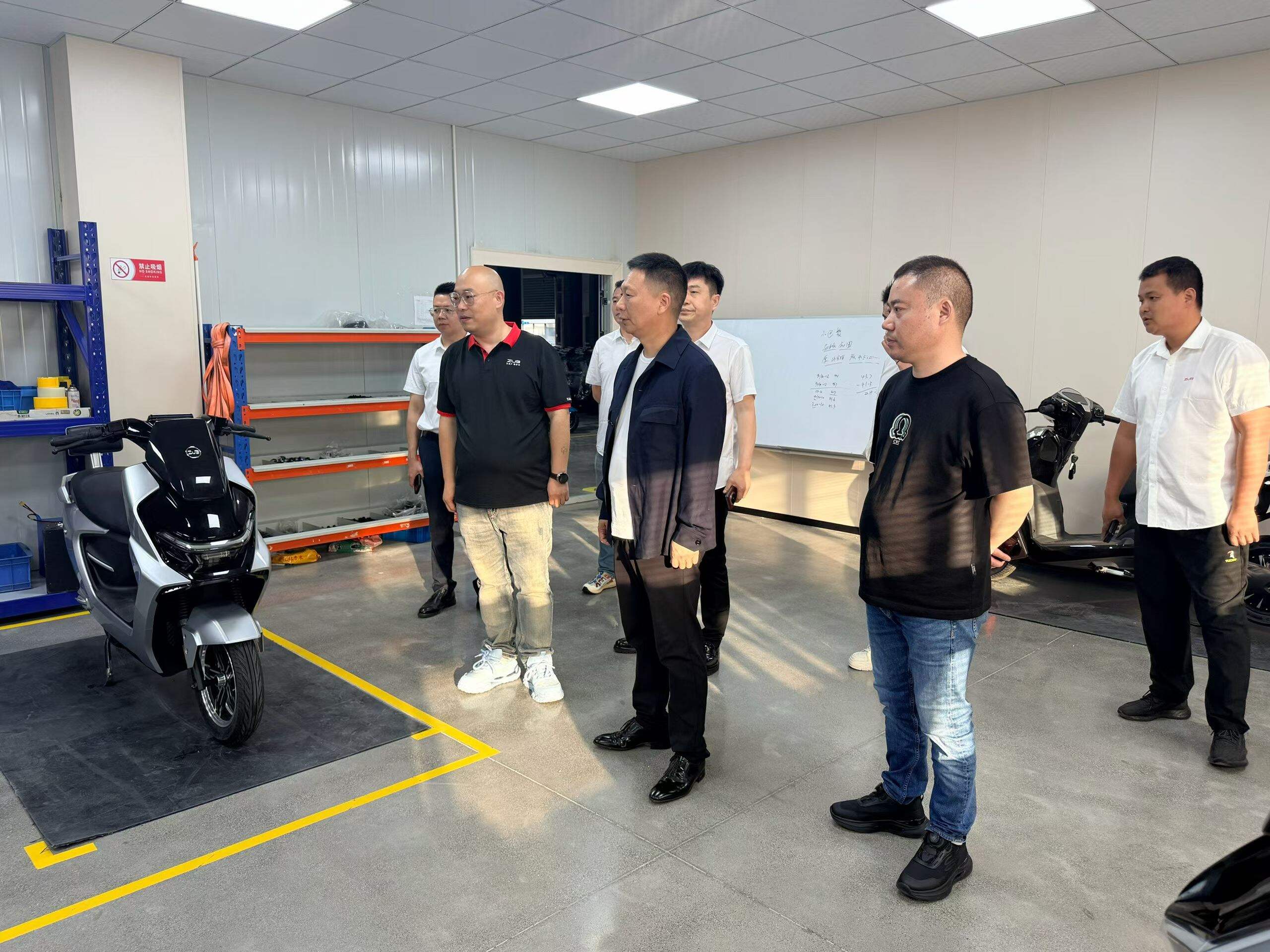 Zuboo Holds Family Banquet at Taizhou Second Production Base to Strengthen Q2 Delivery Commitment (5).jpg