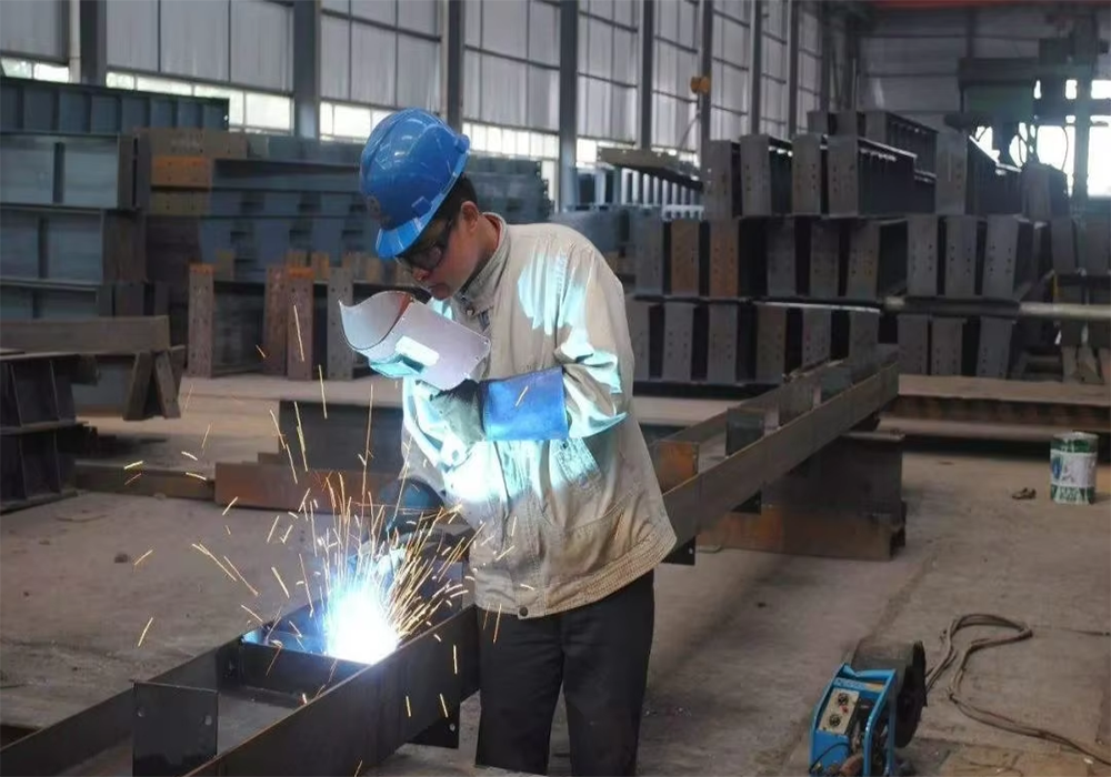 Enhance steel skills, cast industry brilliant