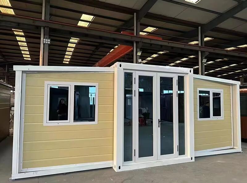 Modern Design 20ft 40ft Modular Mobile Container House Green Eco-Friendly Housing Solution factory