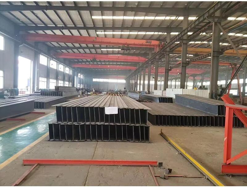 Modern Design ASTM A252 Welded Steel Pipe 6M 12M round Section Metal Tubes for Structural Warehouse Use H beam  I beam C beam details