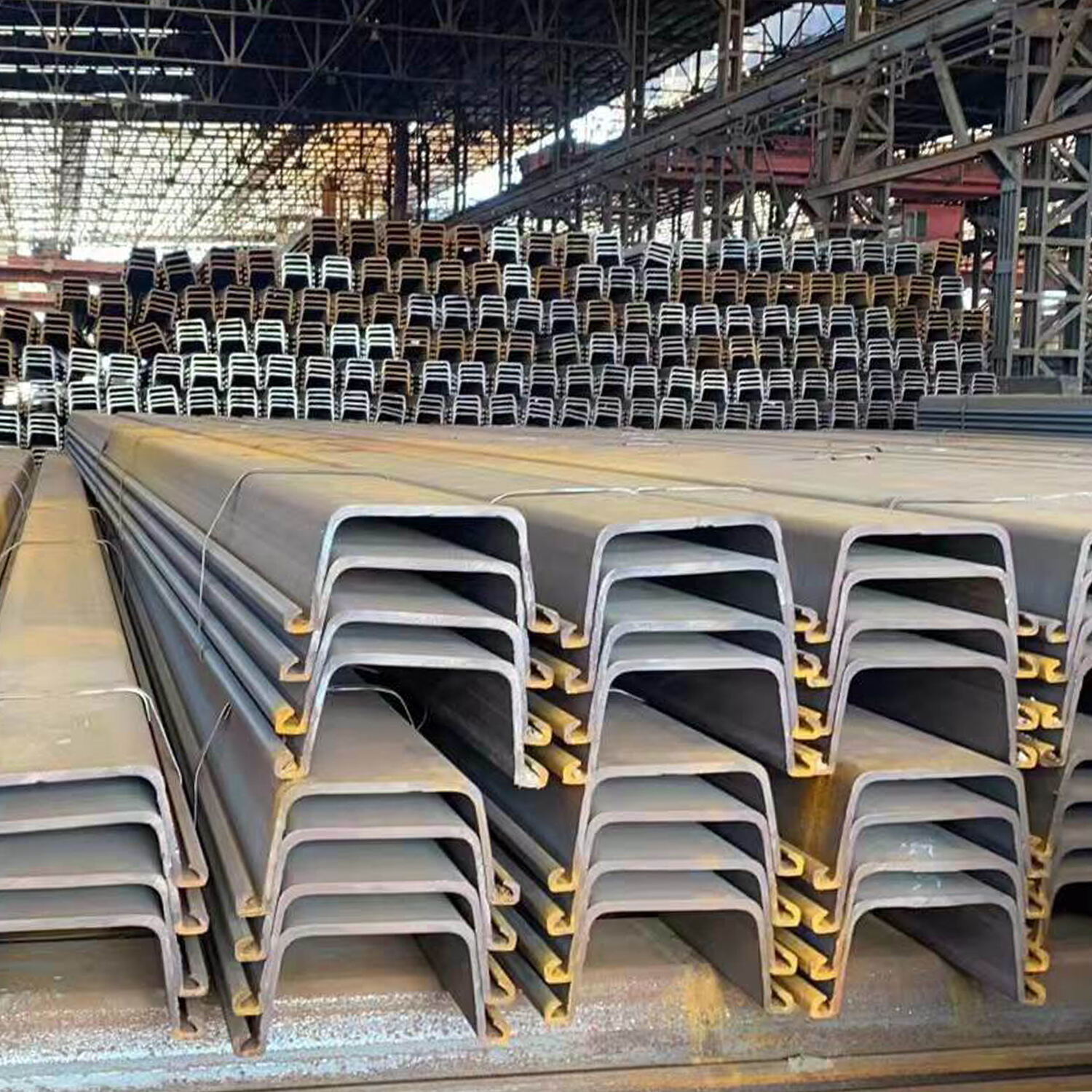 In what situations should Lassen steel sheet piles be used?