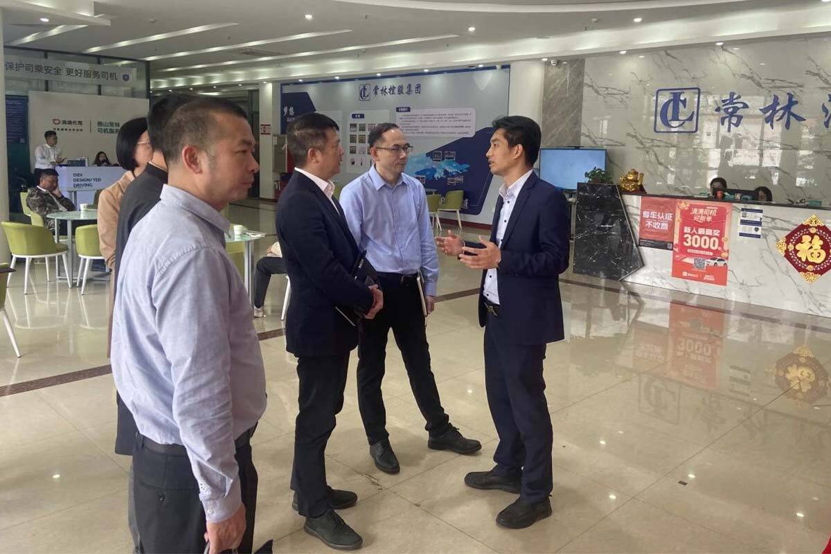 The delegation from Foshan Nanhai District Tax Bureau and Human Resources and Social Security Bureau visited the headquarters of Changlin Group in Foshan.