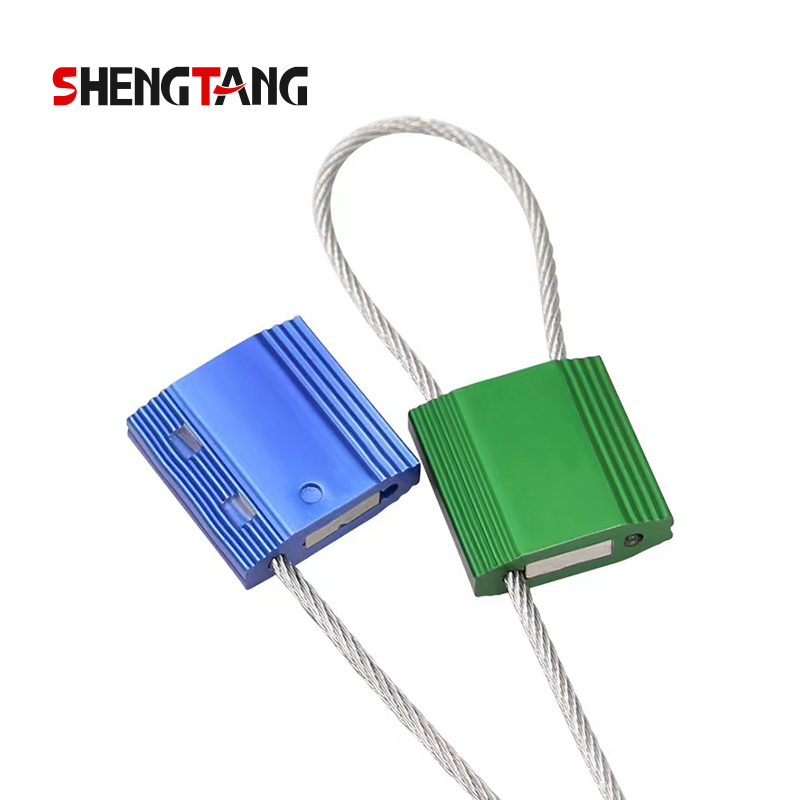 What advantages does metal seal have in harsh environments?