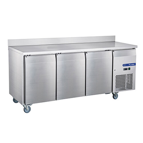 ৩ দরজা ফ্যান-কুলিং আন্ডারকাউন্টার ফ্রিজার ব্যাকস্প্ল্যাশসহ