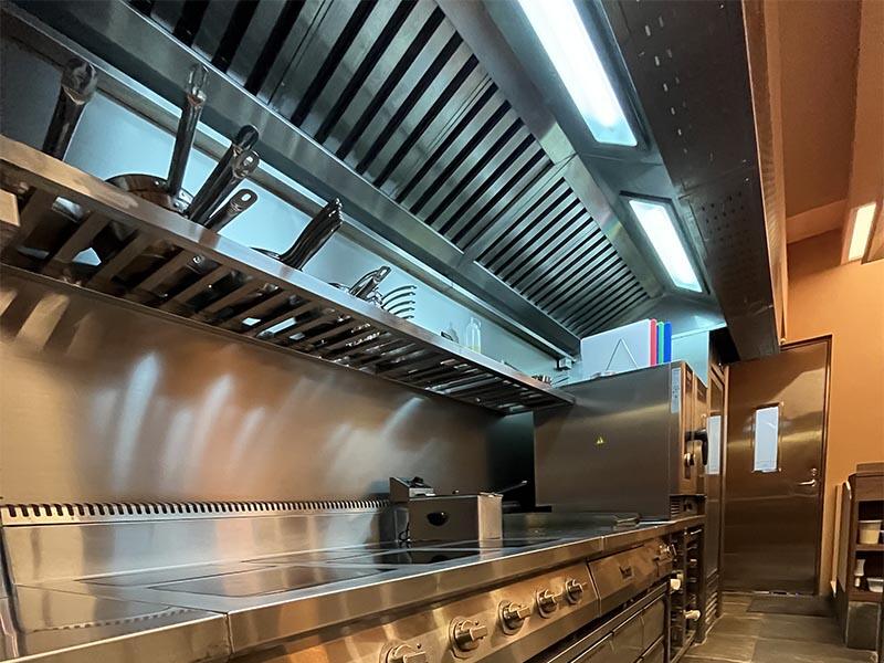 Exceptional Performance of SHINELONG Commercial Range Vent Hoods