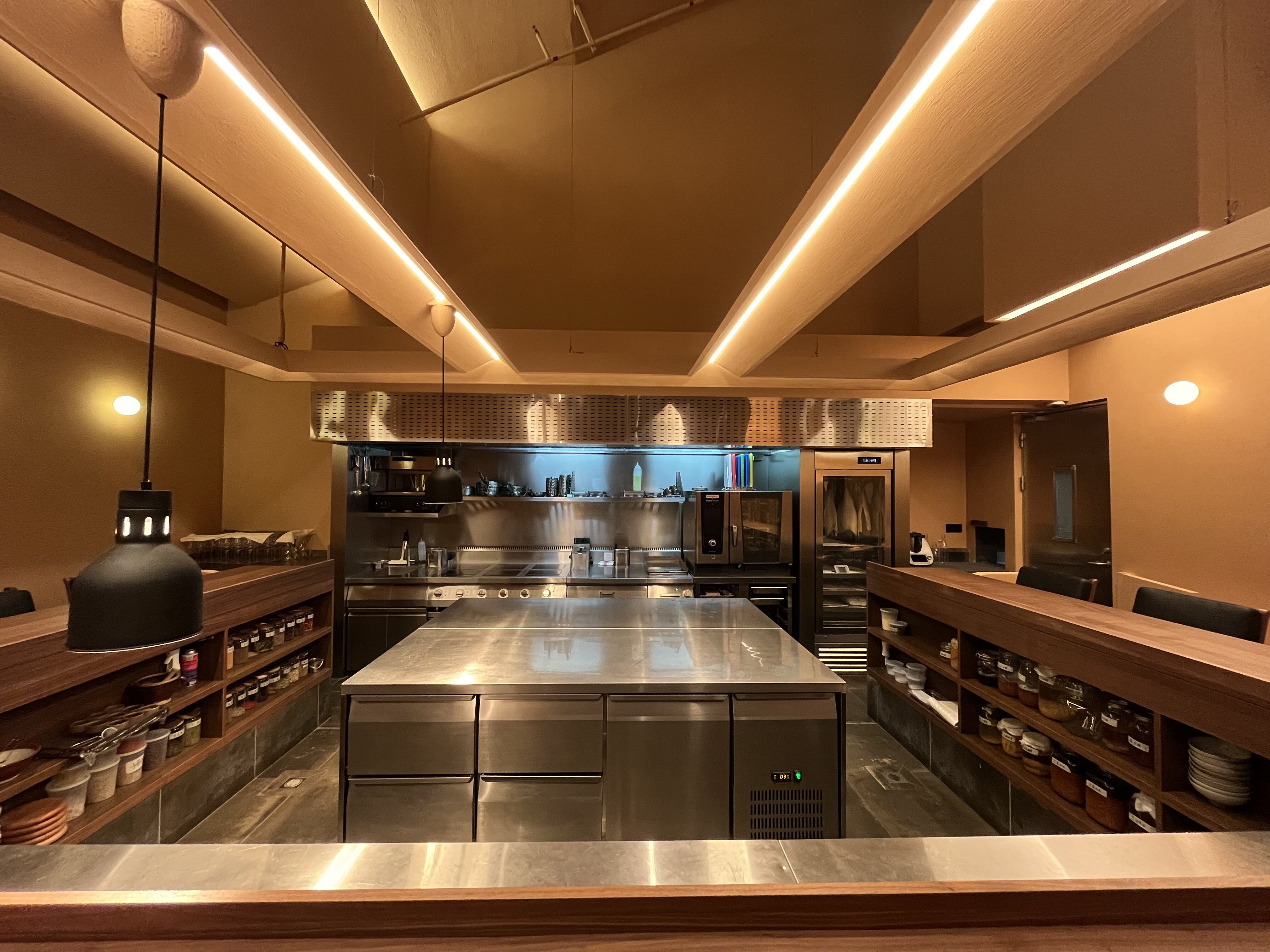  Transform Your Culinary Space with Innovative Kitchen Layouts