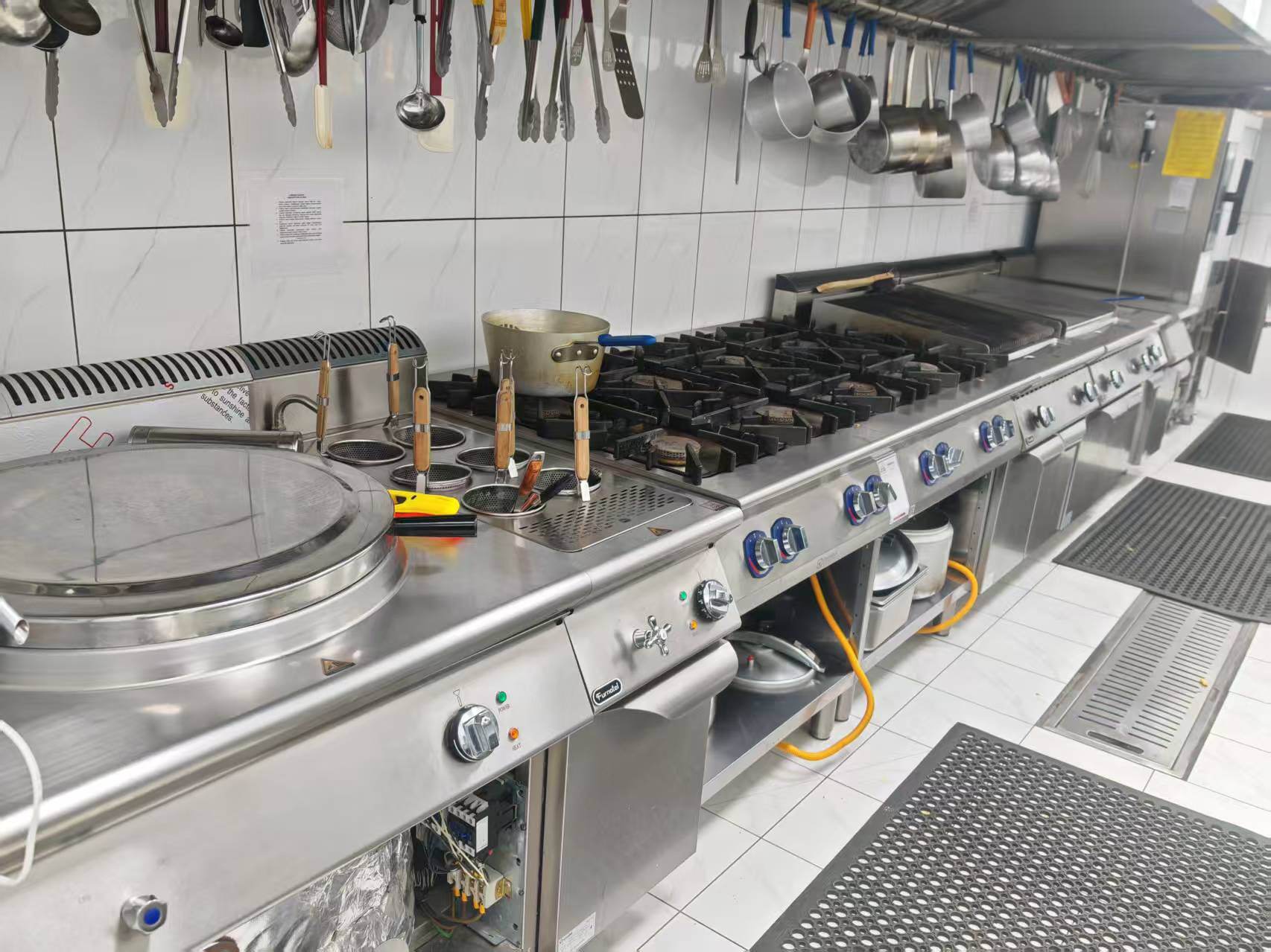 commercial cooking range from SHINELONG.png