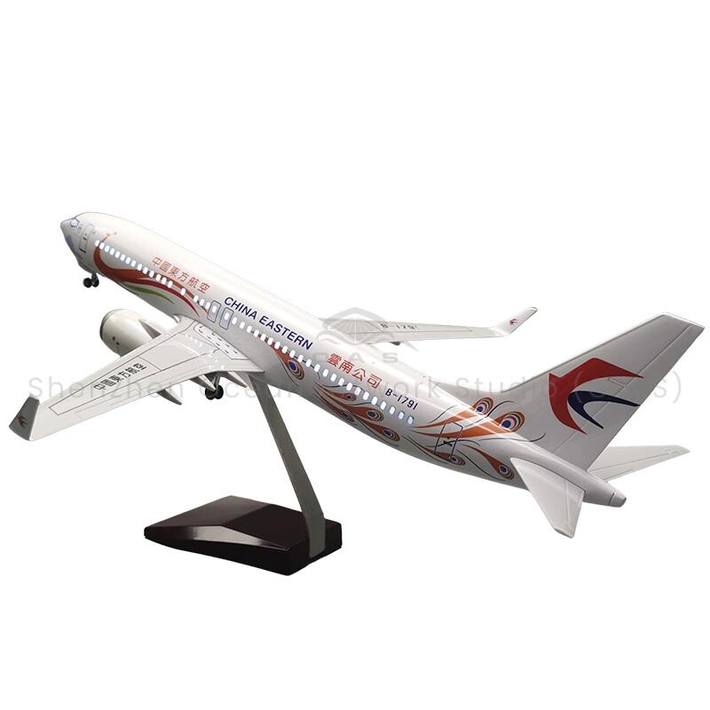 【L】Model Pesawat Hadiah Skala Alloy 1:85 Pesawat Model B737-800 China Eastern Airlines 47cm Boeing Model Pesawat