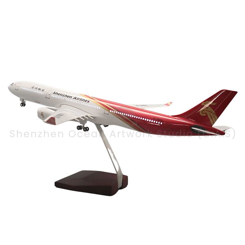 【L】LED ABS Resin Airplane Model Airbus A330 Shenzhen Airlines Size 47cm Scale 1:135 with LED Light and Landing Gear