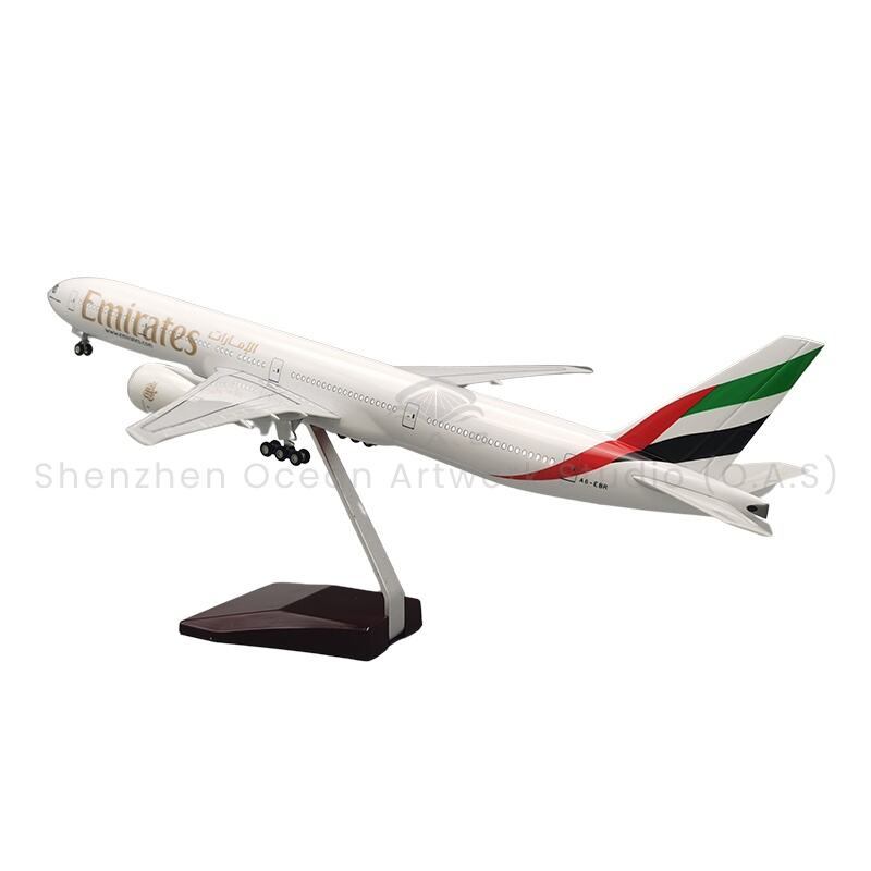 【L】Model awyren ar gyfer llawysgrif 1:157 Llywodraeth Alogydd Awyren 777 Emirates 47cm Ffigyn Boeing