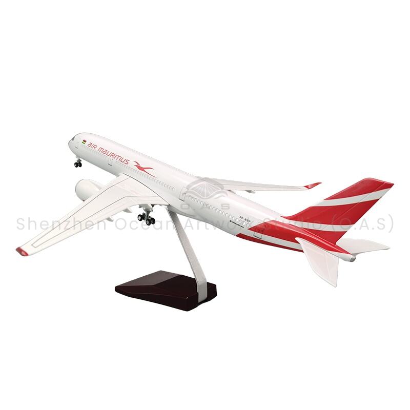 【L】Modéal LED ABS Résin Airplane Airbus A350 Air Mauritius Méid 47cm Scála 1:142 le Soilse LED agus Géar Léim