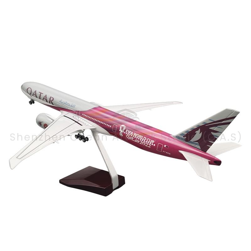 【L】Módel Aerphlane do Thabhairt 1:157 Scála Mhialúchán Aerphlane 777 QATAR 47cm Boeing Módéil Éadair