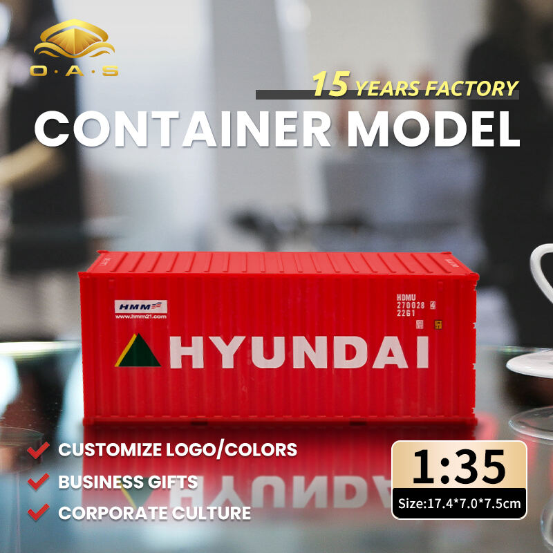 1:35Container model/Customize logo colors/Hyundai