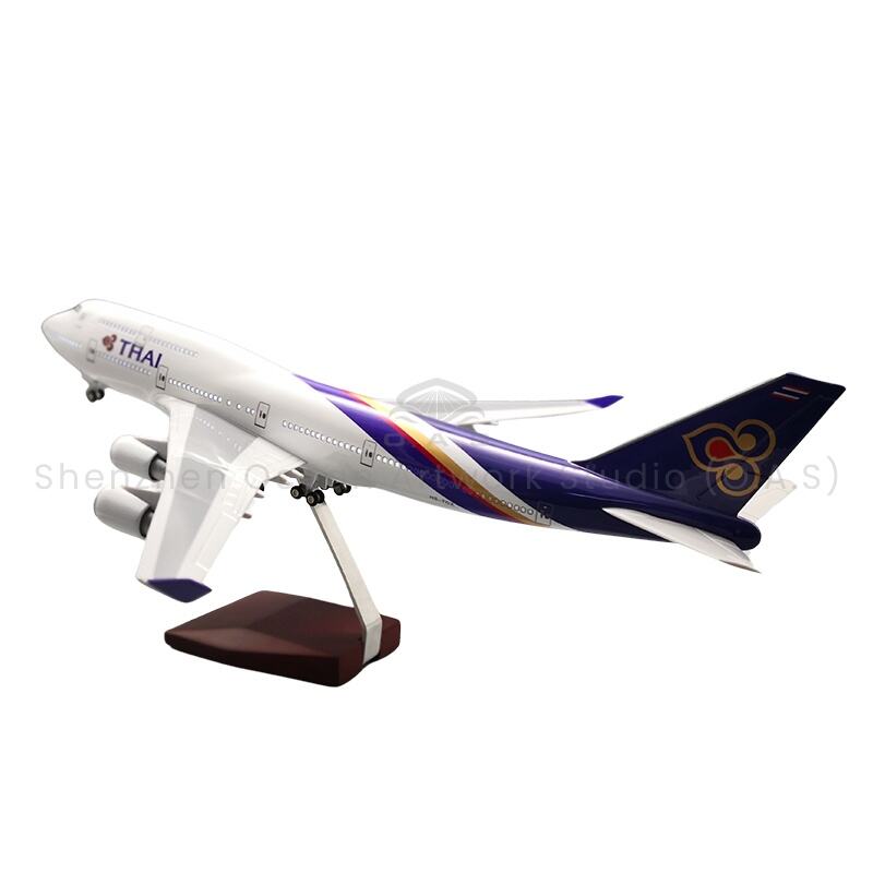 【L】Vliegtuig Model 1:150 Skalemodel Vliegtuie met Lig 747 Thai Airways 47cm Boeing Model Vliegtuie vir Piloot Geskenk