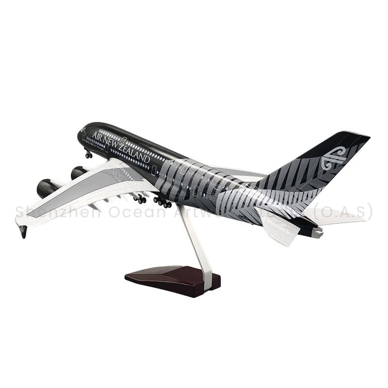 【L】LED ABS Resin Airplane Model Airbus 380 Air New Zealand Size 46cm Scale 1/160 with LED Light and Landing Gear