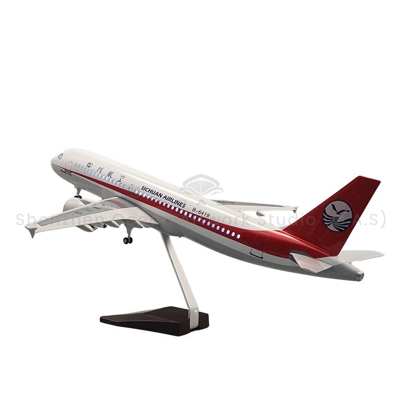 【L】LED ABS Résin Modéal Aerphlane Airbus A319 Lucht Siartha Sichuan Méid 47cm Scála 1:72 le Soiléir LED agus Géarán Isteachta