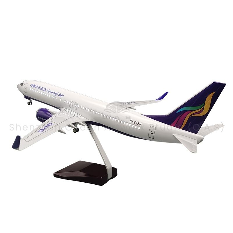 【L】Aircraft Plane Model for Gift 1:85 Alloy Scale Model Aircrafts 737-800 Urumqi Airlines 47cm Boeing Model Airplanes