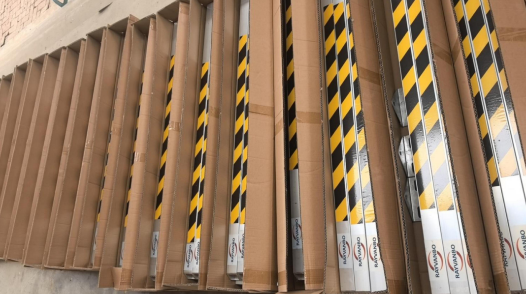 Rayvanbo Rescue Tripod with Fall Arrester to USA