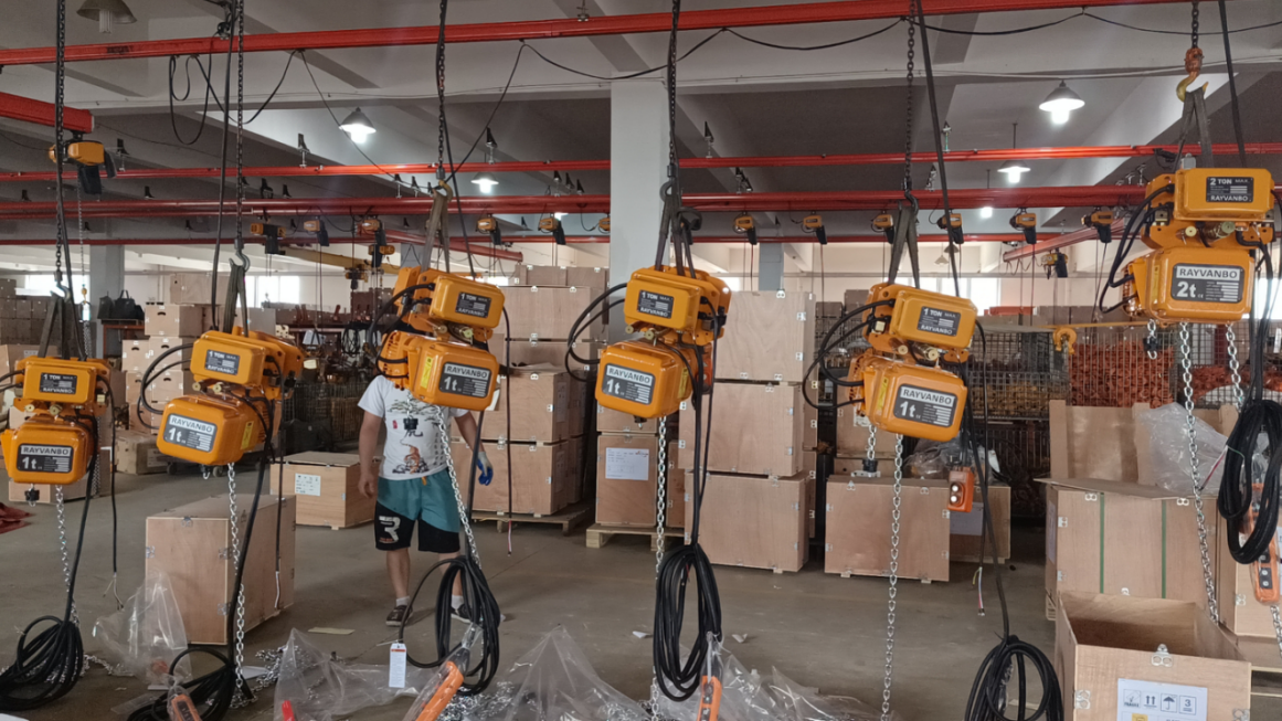 rayvanbo 5 sets er type electric chain hoist customized for uruguay customer-3