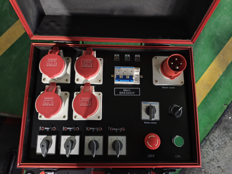 Rayvanbo 4 Sets Electric Stage hoist to Iraq Customer