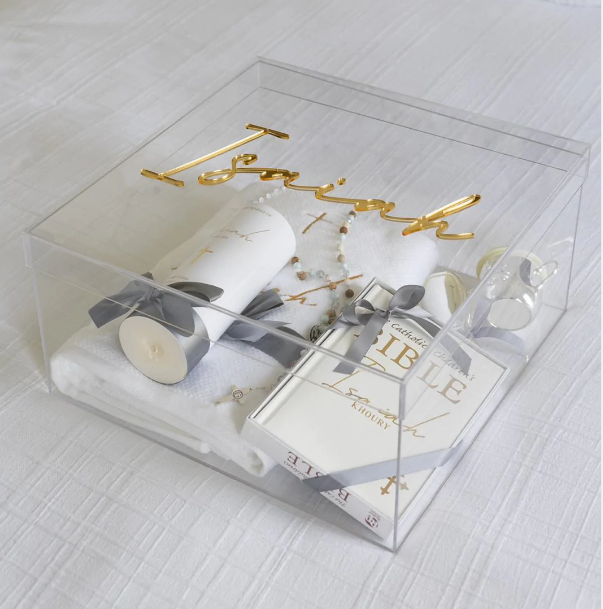 What Are the Top Trends in Acrylic Gift Box Designs for 2023?