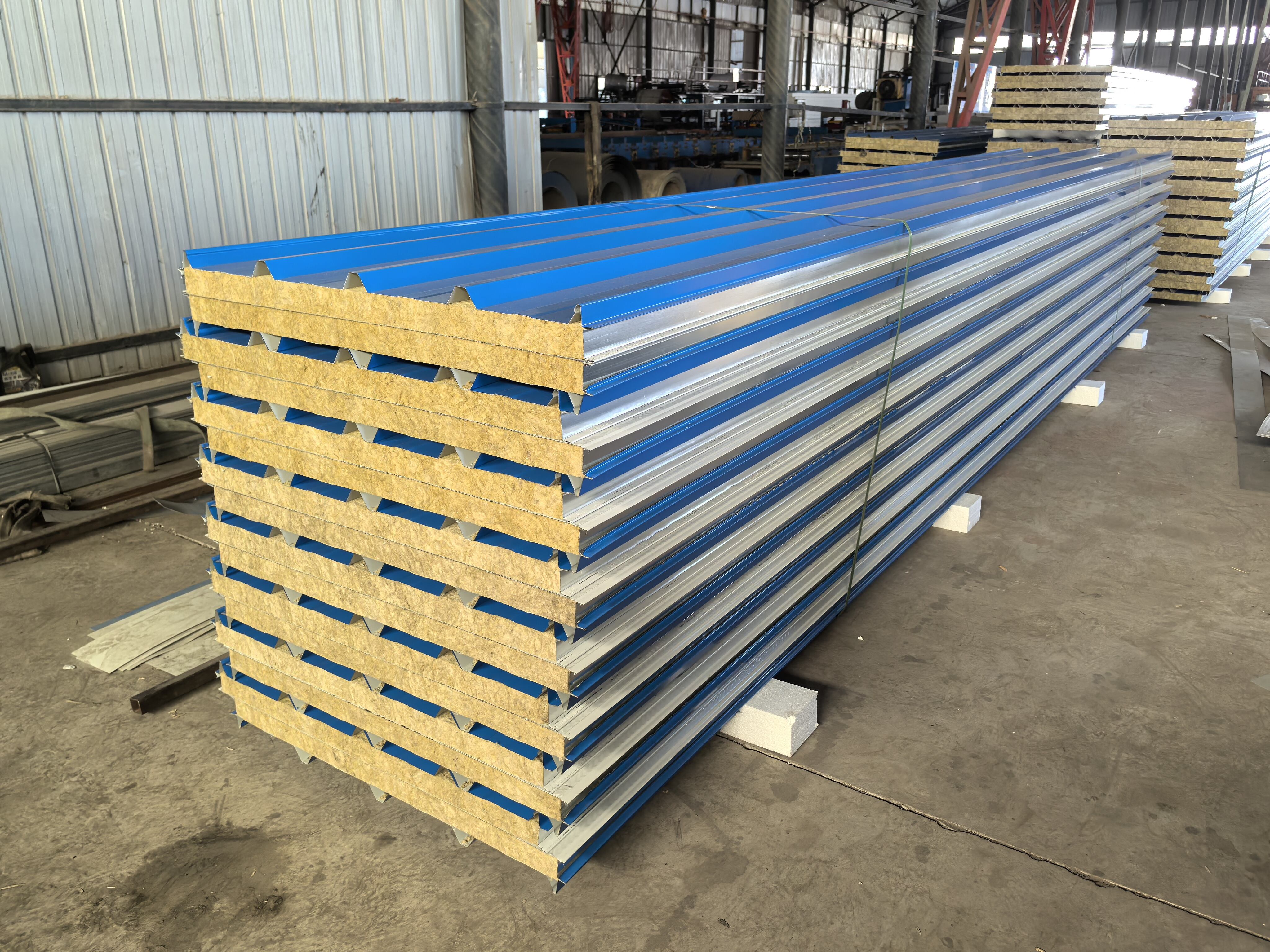 Sandwich Panels: A Modern Solution for Insulation and Strength