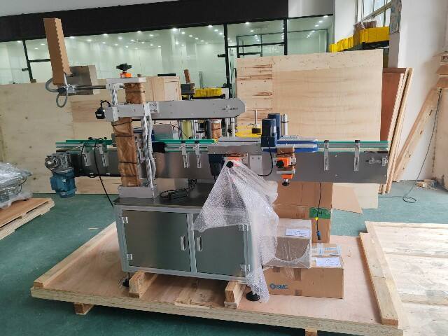 Successful Shipment of Single-Side Adhesive Labeling Machines with Turntables to Australia Completed on November 11, 2025