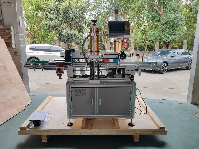 اكتمال الشحنة الناجحة لماكينة وسم الطباعة الفورية إلى كندا في 4 نوفمبر 2025