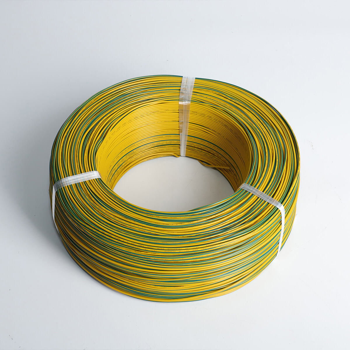 Feidhmeanna Leictreachais Ardfheabhsaithe agus Gnéithe Slándála