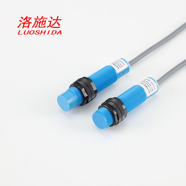 AC M18 75mm Capacitive  plastic with cable type 