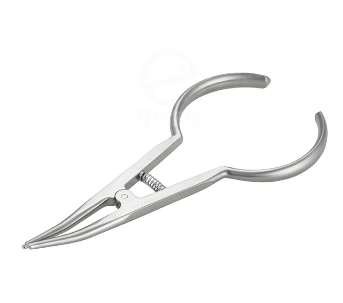 A Dentist’s Toolkit: 5 Dental Extraction Tools Every Clinic Should Have in 2026