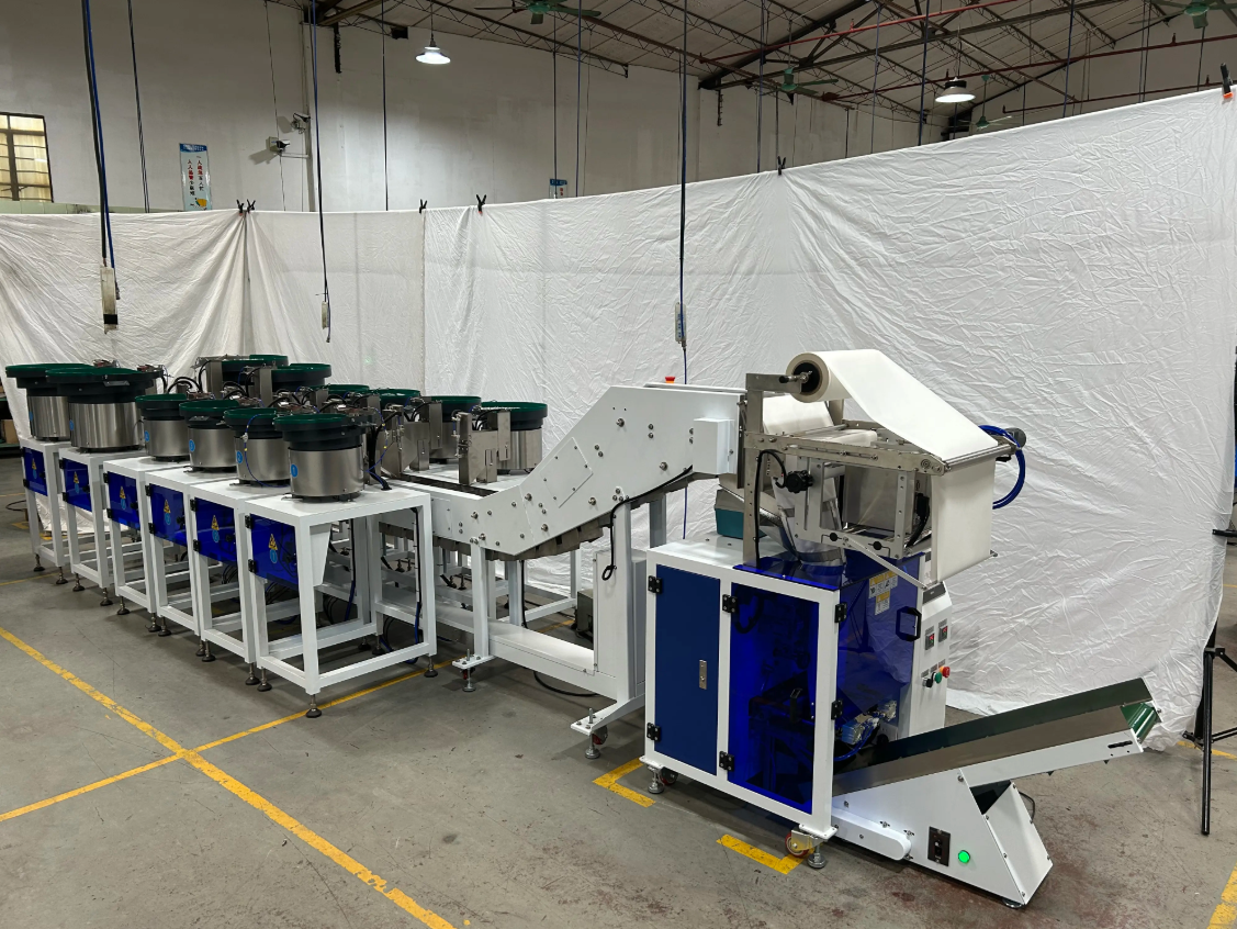 High-Speed Automatic Bolt Packing Machine | Custom Counting & Bagging