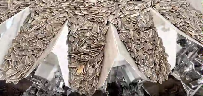 Weighs 25g of Sunflower Seeds