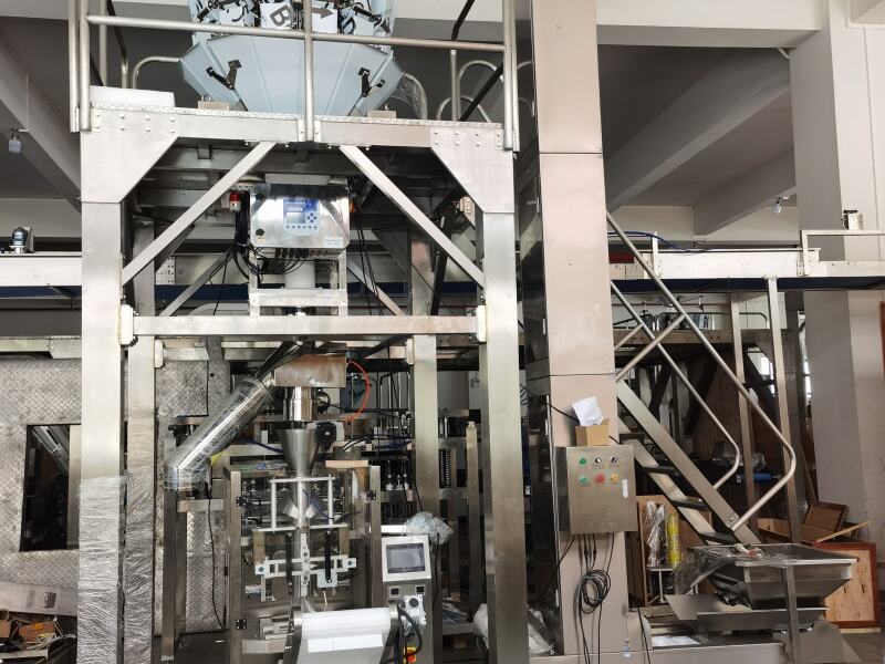 14 head 2.5L weigher+dropping type metal detector+platform+Z conveyor+ 420vffs+output conveyor