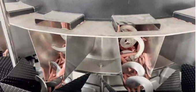 Weigh 250g of Shredded Ham