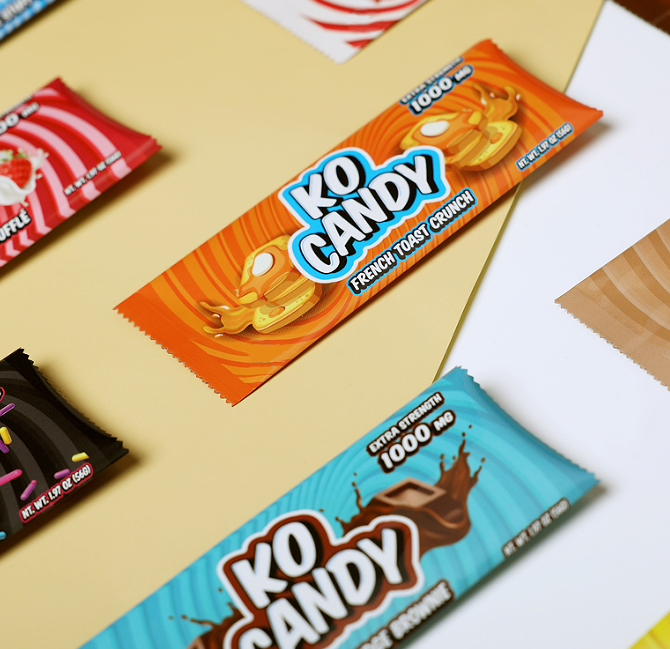 What are the key factors for candy packaging bags selection?
