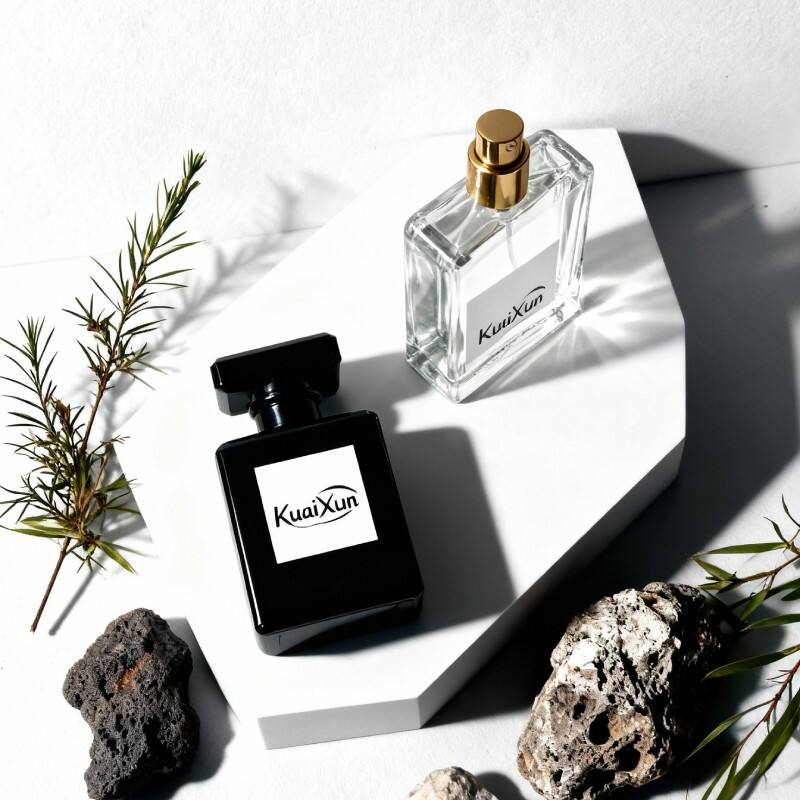 Esplora le nostre raffinate bottiglie per profumo nere