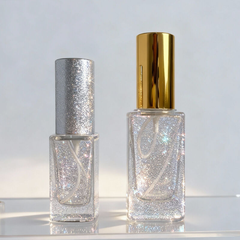 Esplora le nostre straordinarie bottiglie per profumo con glitter