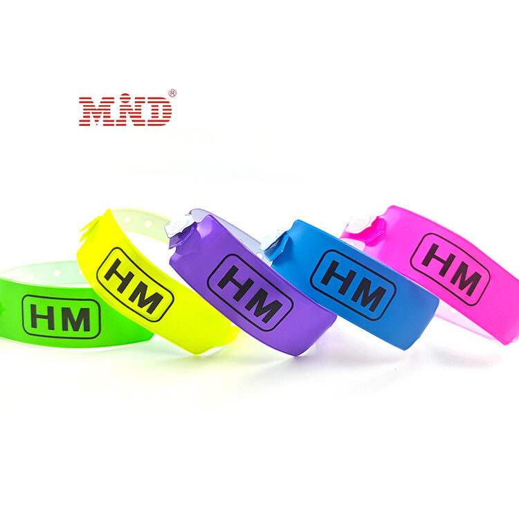 MW4A01 Hotel Disposable Soft Vinyl RFID PVC Wristband