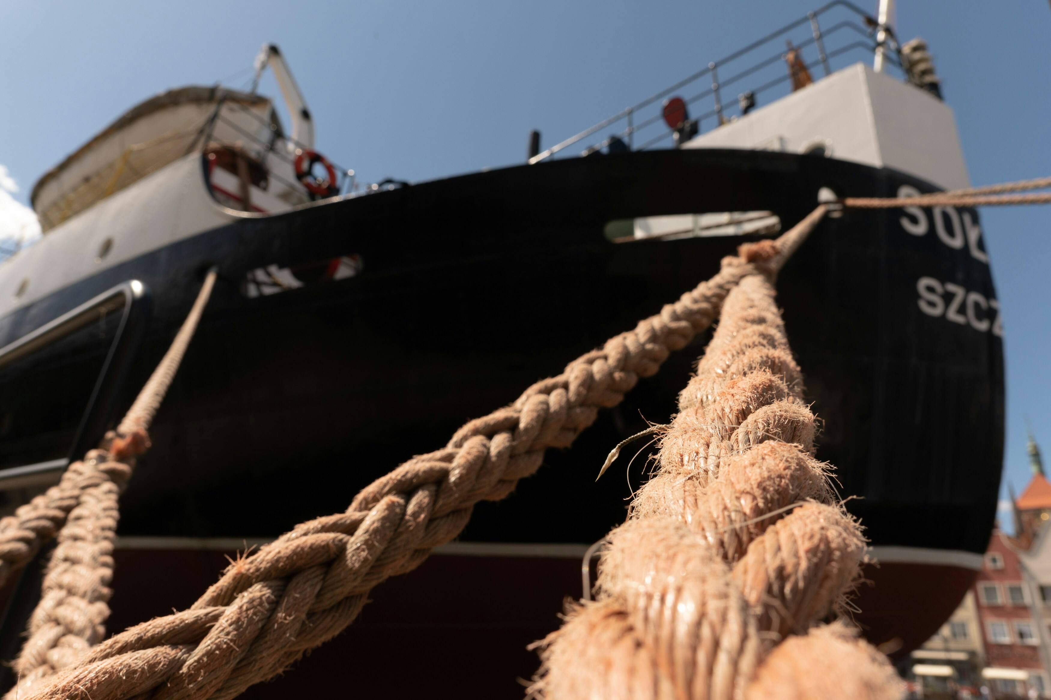 Marine Mooring Rope: Types, Materials, and How to Choose the Right One