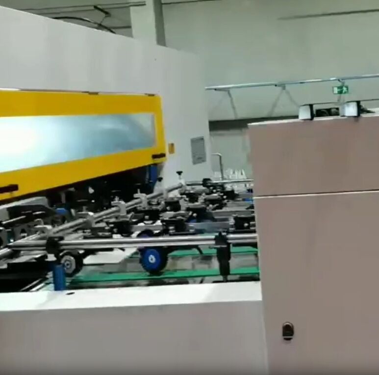 BMB1670Q die cutting machine in Spain