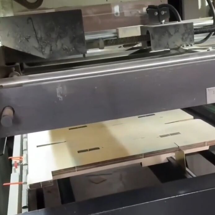 How to install the waste cleaning board