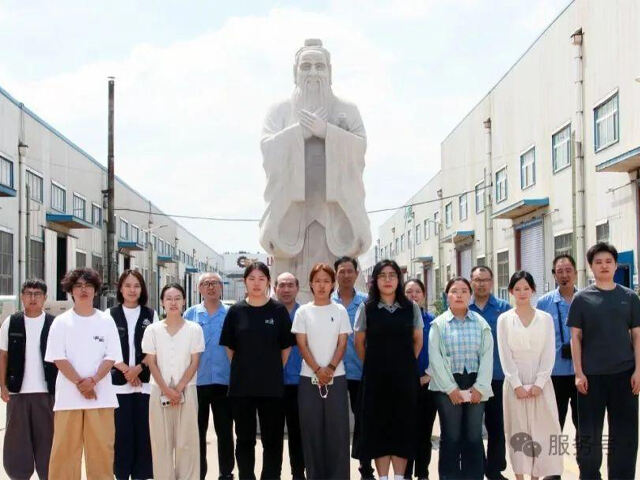 Warm congratulations to the children of CENTURY MACHINERY employees for being admitted to the college entrance examination!