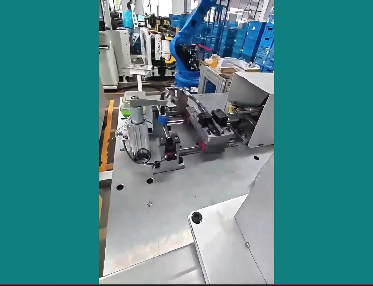 Представляем полностью автоматизированную производственную линию гибки опор головы: двойное преимущество высокой эффективности, возможности кастомизации и сертификации соответствия.