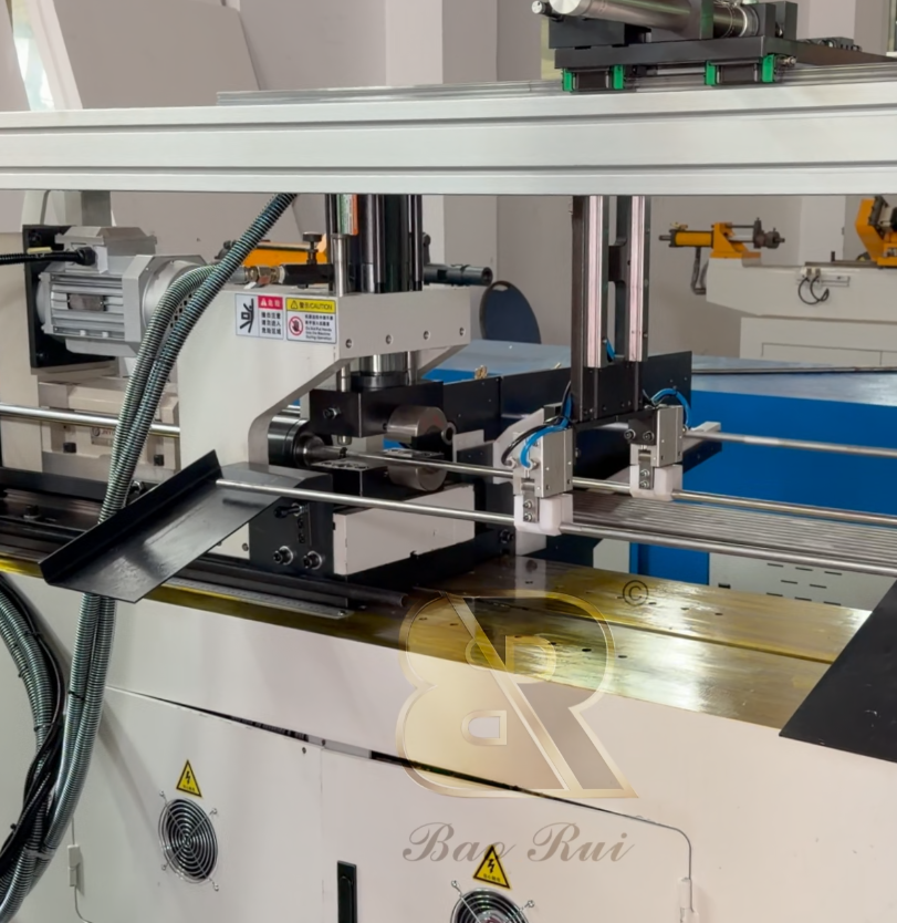 Эки баштуу фаска түзүүчү машина: так чекиттөөдө «чекит формалаштыруунун уста»