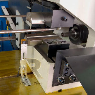 ¡De nicho a esencial! La lógica subyacente detrás de la aplicación generalizada de máquinas de ranurado doble para varillas de reposacabezas.