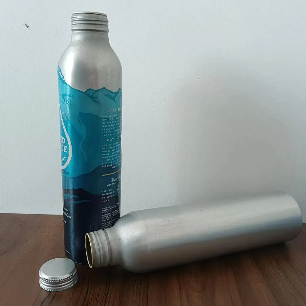 Aluminum Screw Bottle.png
