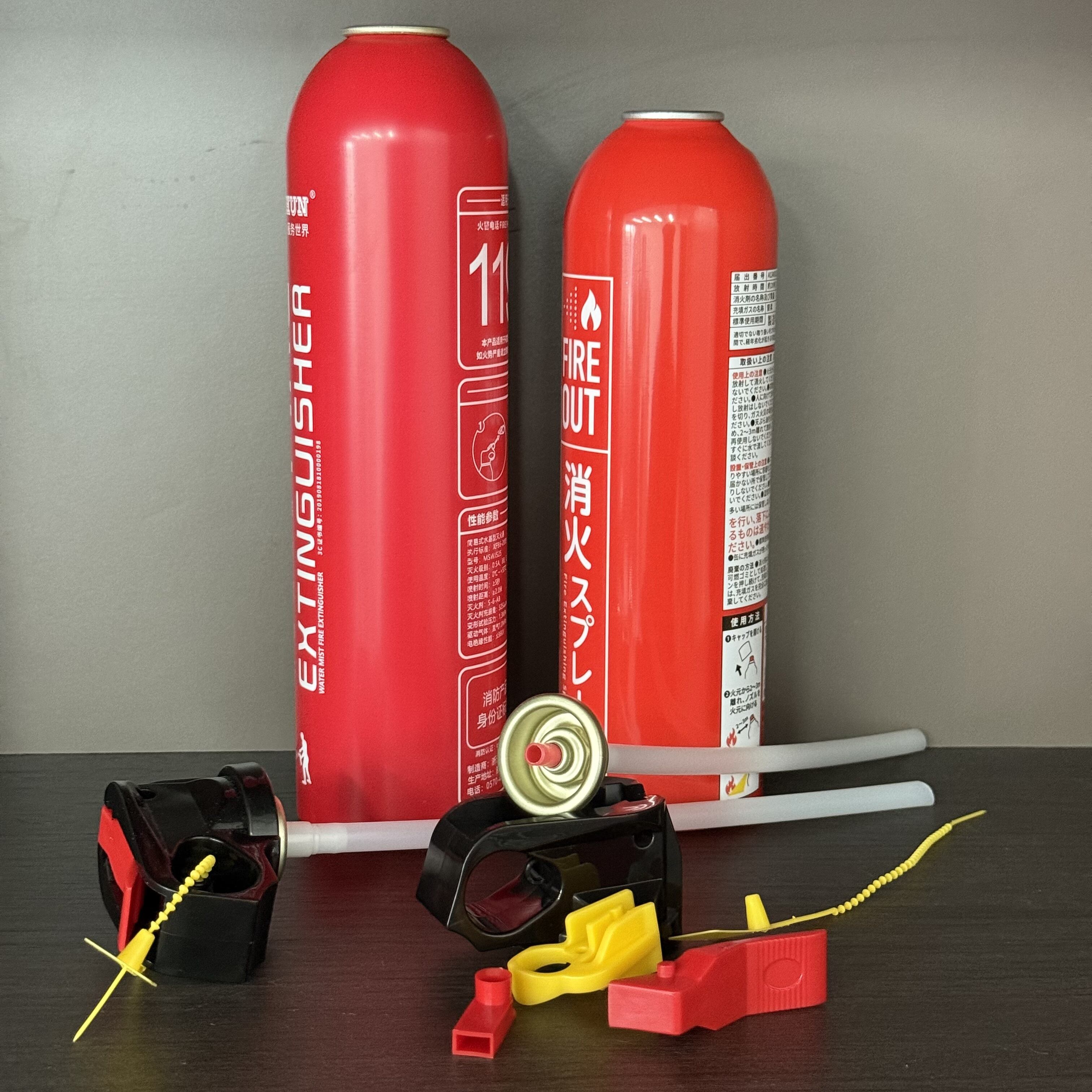 Aluminijaste aerosolne razpršilne konzerve: Lahke in trpežne za prenosne gasilnike