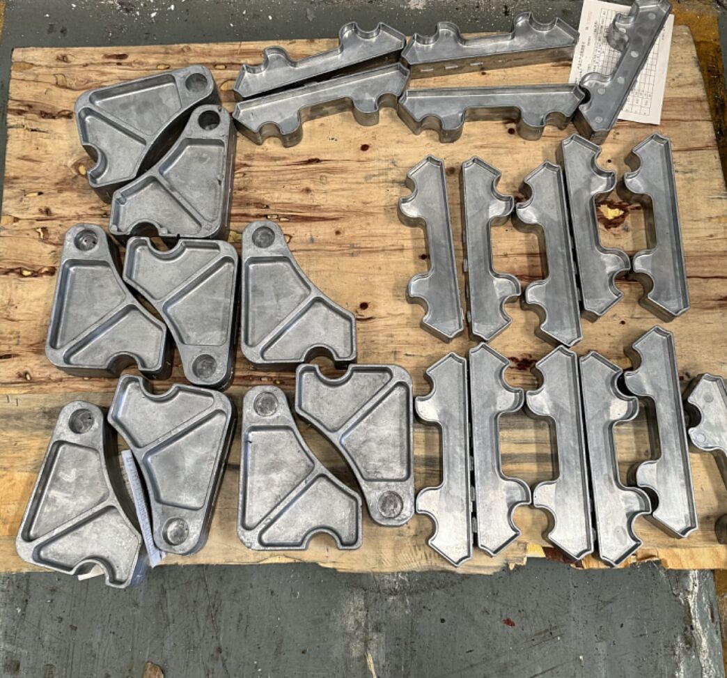 Customised small aluminium die casting products - high quality production, from 3D modelling to mould production, then die casting process, final machining, and product quality testing are all included!